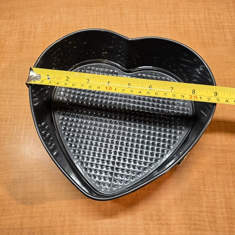 Tin Non-Stick Spring Form Loose 9